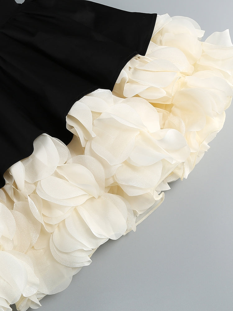BALLKLEID-STIL MIT RÜSCHEN