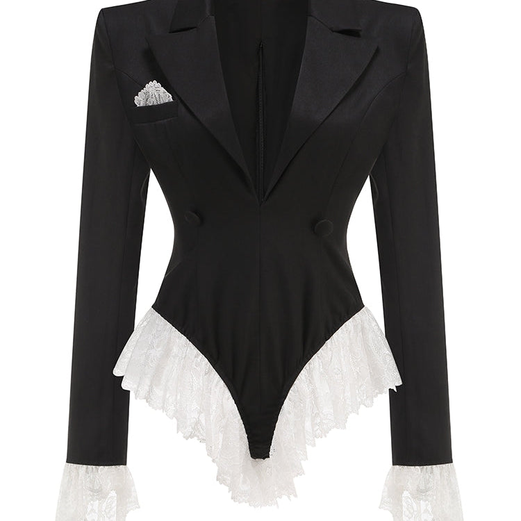 BLAZER-STIL MIT SPITZEN-DETAILS