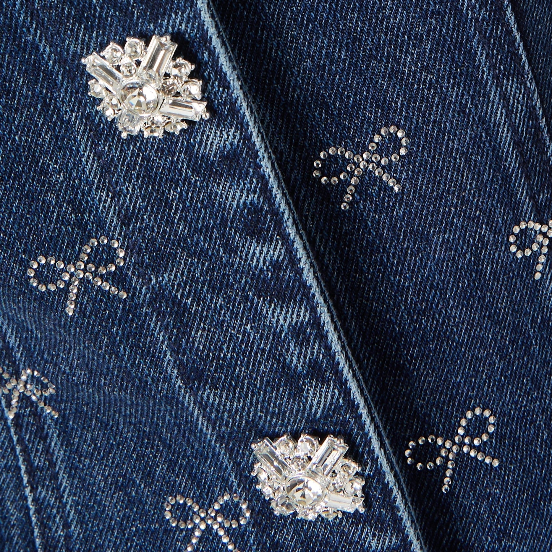 JEANS-KLEID MIT STRASS-APPLIKATIONEN