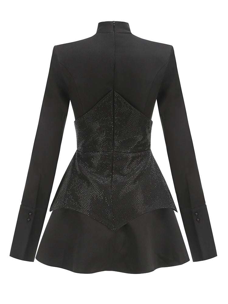 MINI-KLEID MIT KRISTALLEN UND A-LINIE