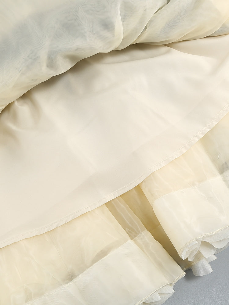 BALLKLEID-STIL MIT RÜSCHEN