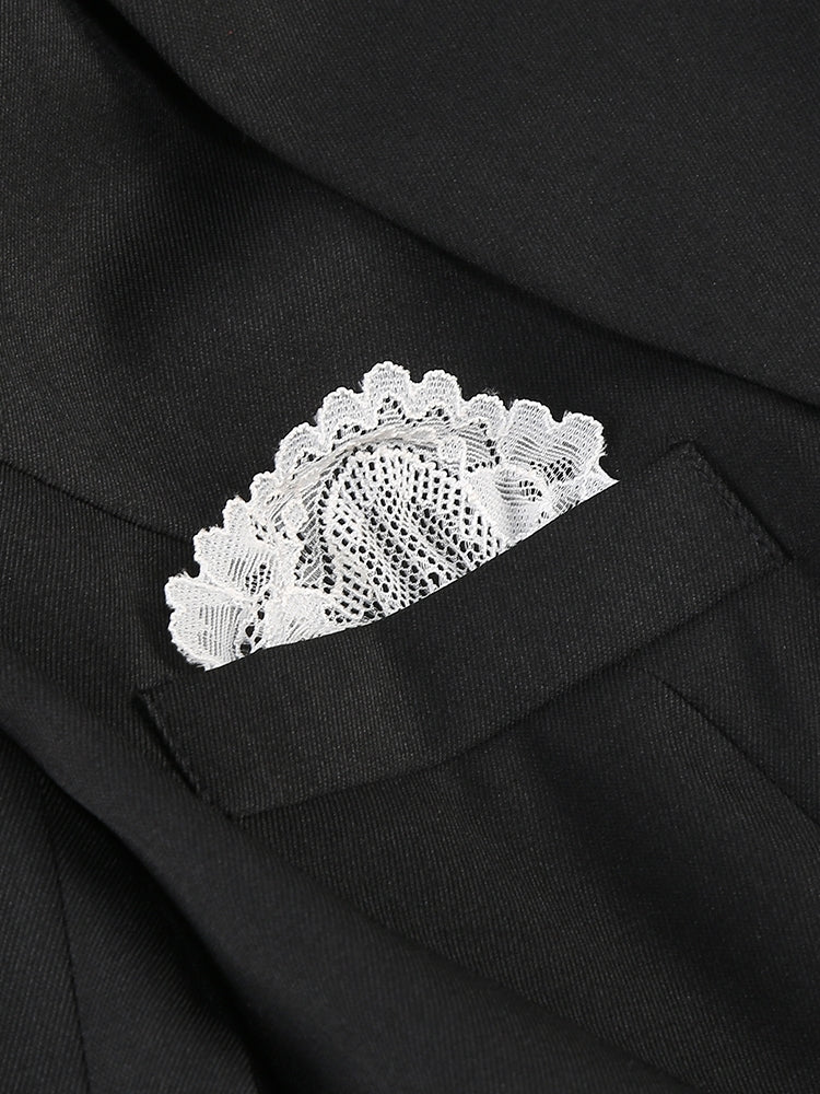 BLAZER-STIL MIT SPITZEN-DETAILS