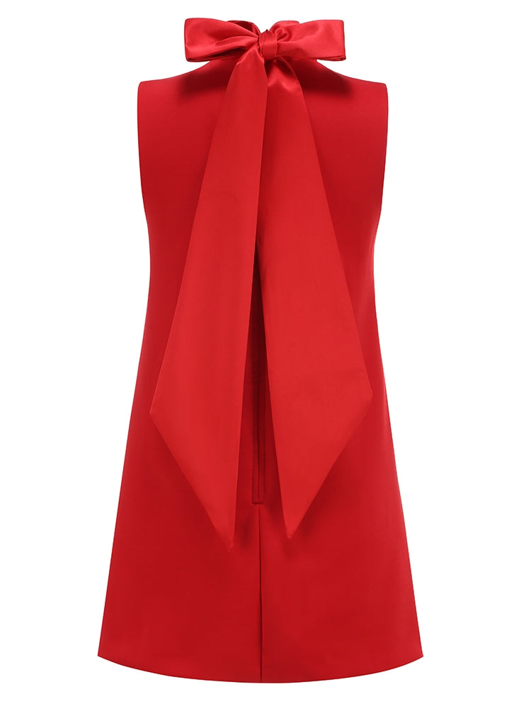 MINI-KLEID MIT BLUMEN-APPLIKATIONEN