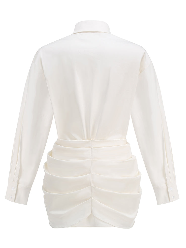 HEMDKLEID MIT 3D-BLUME