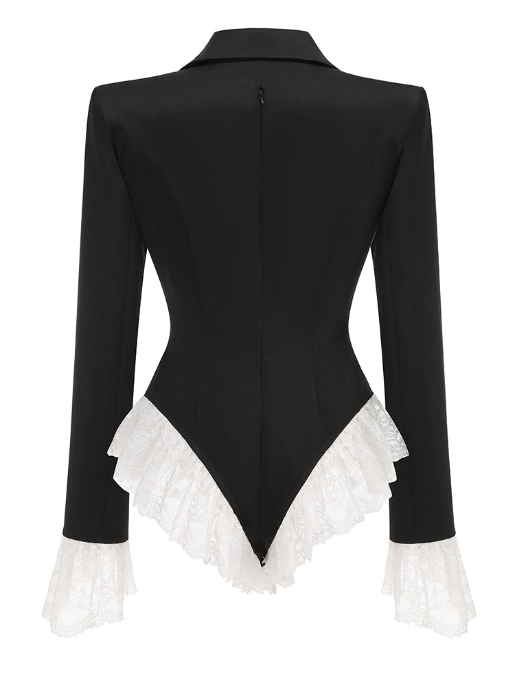 BLAZER-STIL MIT SPITZEN-DETAILS