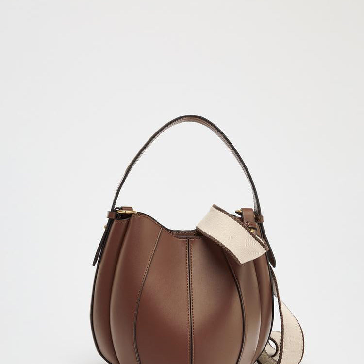 SCHULTERTASCHE IM BEUTELTASCHEN-STIL