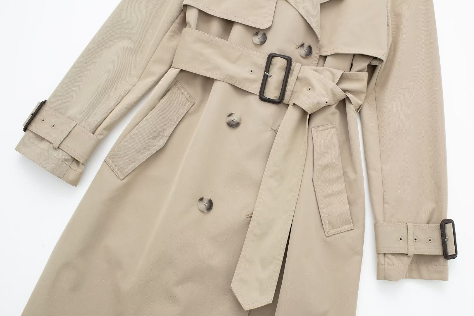CLASSIC BEIGE TRENCH COAT